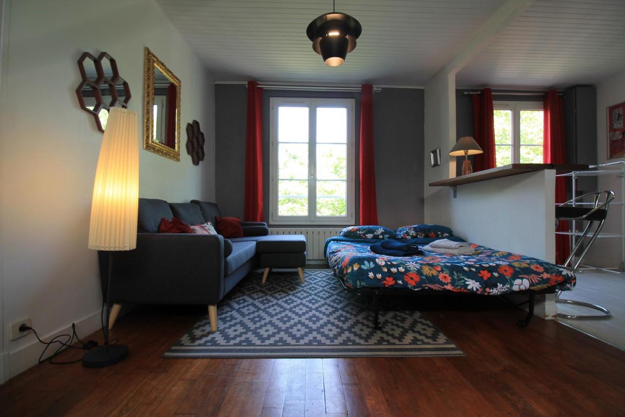Disponible - Appartement Entier - Ligne H 15Mn Paris-Gare Du Nord, Parking Rue Gratuit, 4 Pers, Station De Train En Face Toutes Les 15Mn, Hippodrome, Cdfas, Universite, Borne Electrique, 1Er Etage Eaubonne Exterior photo