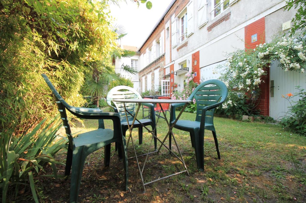 Disponible - Appartement Entier - Ligne H 15Mn Paris-Gare Du Nord, Parking Rue Gratuit, 4 Pers, Station De Train En Face Toutes Les 15Mn, Hippodrome, Cdfas, Universite, Borne Electrique, 1Er Etage Eaubonne Exterior photo